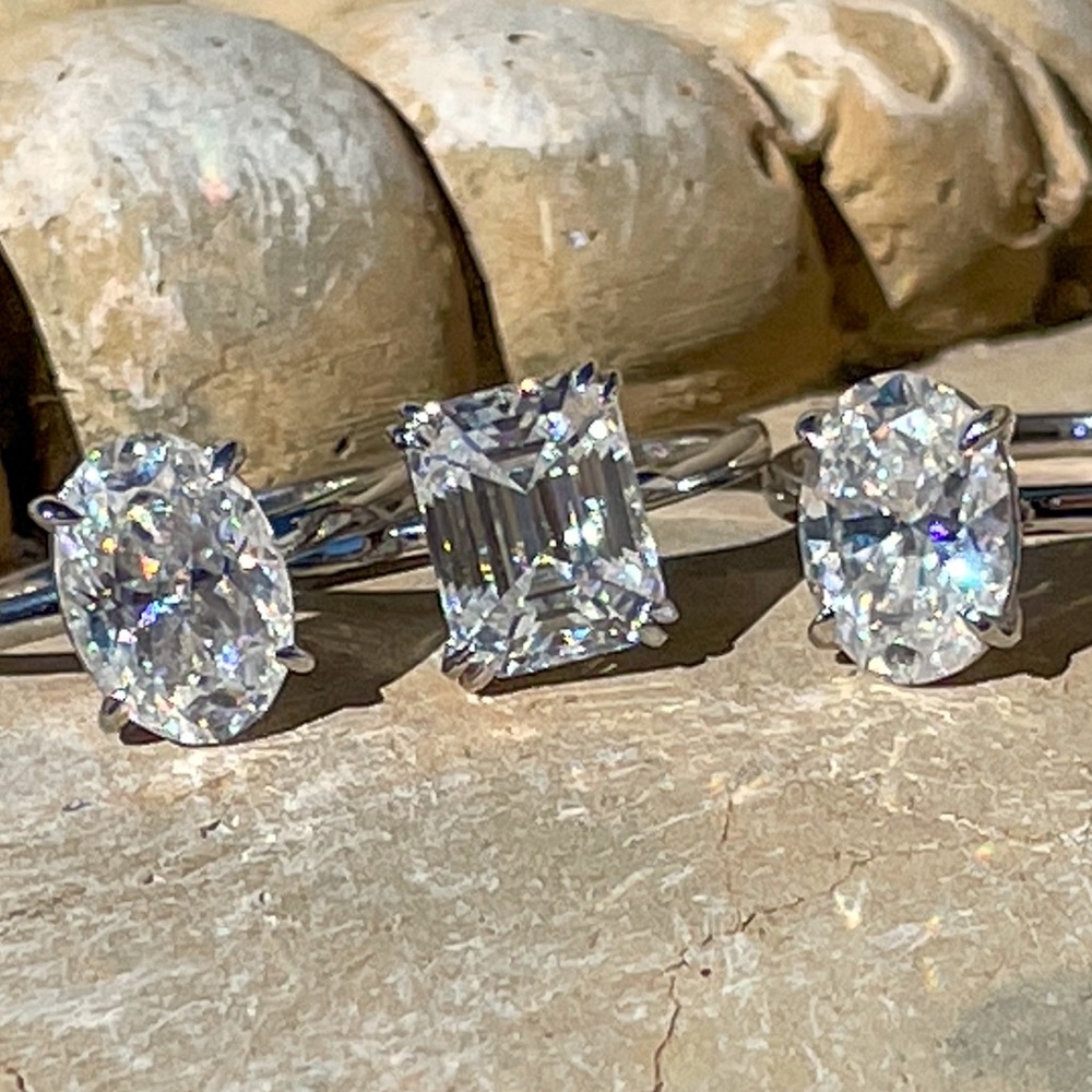 2.5ct Oval Moissanite Ring - Picture 11 of 17